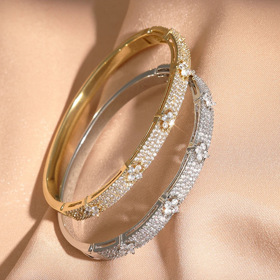 Luxury Zircon Flower Bangle